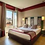 Trianon Borgo Pio Aparthotel